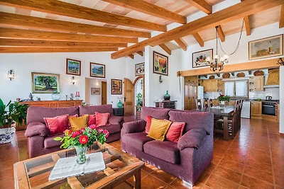 Villa mallorquina contemporánea para 6...