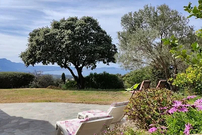 Vakantieappartement in Lumio met zwembad