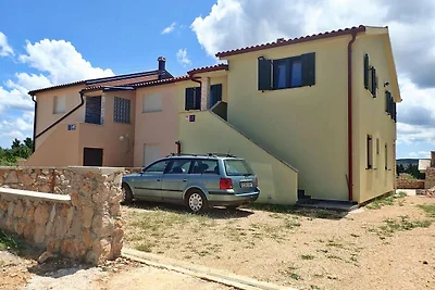 Appartement Adriana in Seline tussen berg en ...