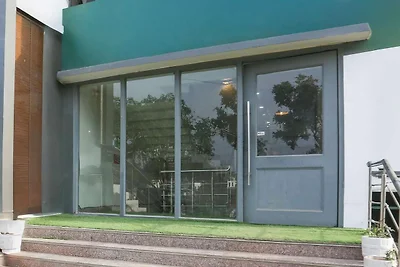 Elegante verblijven nabij Worldmark Mall...