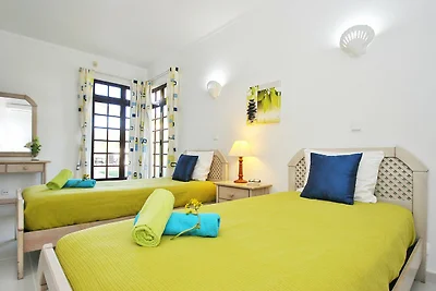 Villa ad Almancil con piscina privata