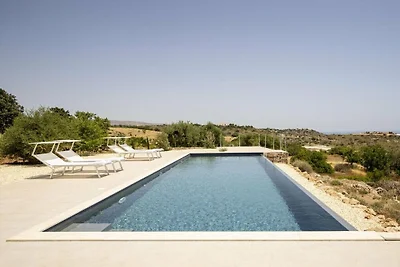 Vakantiehuis in Noto met zwembad
