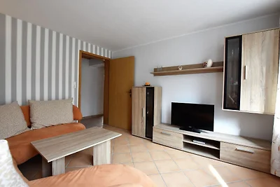 Ferienhaus mit eigener Terrasse in Russow