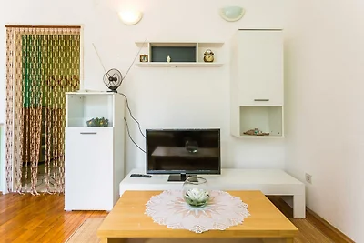 Apartments Sany - One Bedroom Apartment with ...