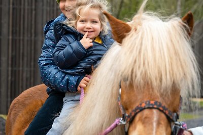 Glamping met bubbelbad in het bos