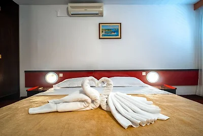 Hotel Issa - Twin Room Sea View