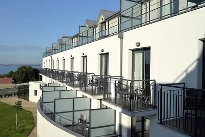 2 Zimmer, 2/4 Personen, seitlicher Meerblick