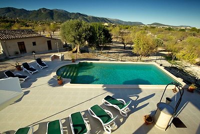 Schönes Landhaus mit Pool und Panoramablick f...