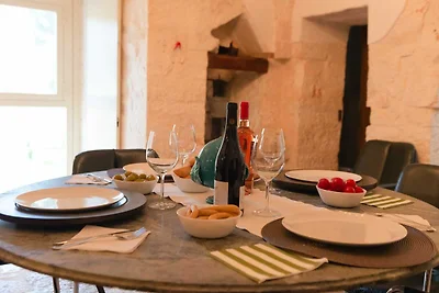 Trullo-Ferienhaus mit Pool nahe Cisternino