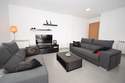 Modernes Ferienhaus mit privatem Pool