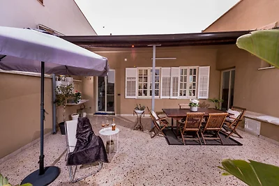 Apartment in Terrasini with Sea Views