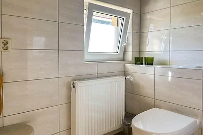 Grande casa con giardino privato a Medebach