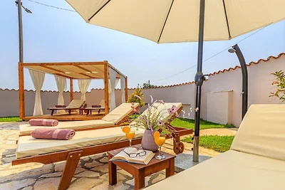 Ferienhaus in Marcana mit Schwimmbecken