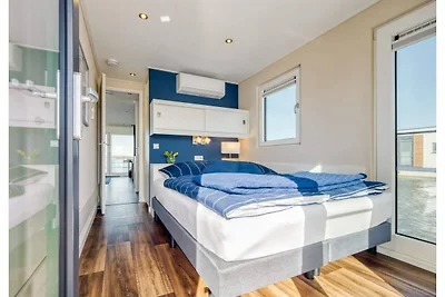 Helle Basis mit Zugang zur Küste