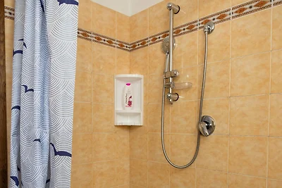 Appartement met privיtuin