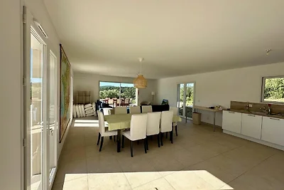 Villa l'Esquirrol mit Aussicht und...