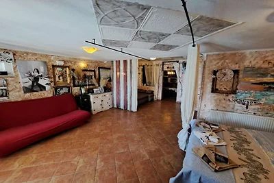 Beautiful Unique Family Villa Emily - Five Be...