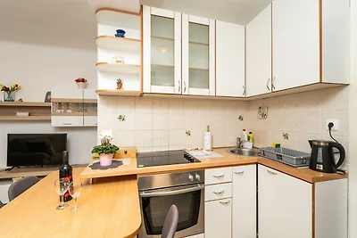 Apartment Family Tokić - One Bedroom Apartmen...
