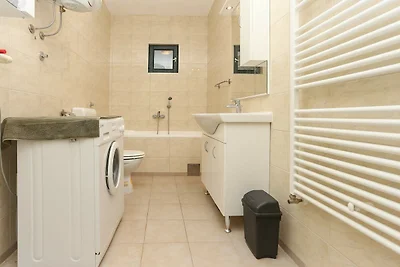Sunny Elegant Apartments in Trogir - Classic ...