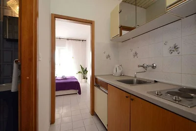 LaidBack Apartments - One Bedroom Apartment w...