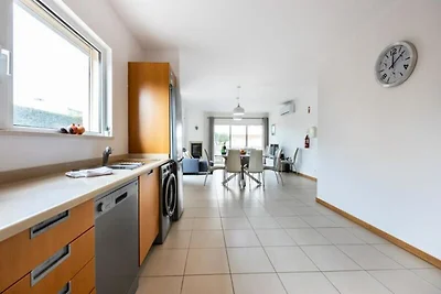 Appartement in Burgau met zwembad en balkon