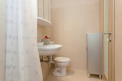 Apartments Ankora - One bedroom apartment wit...