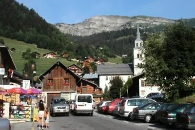 Ferienwohnung in Arèches mit Bergblick