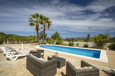 Villa mit 3 Schlafzimmern und Pool in Sant...