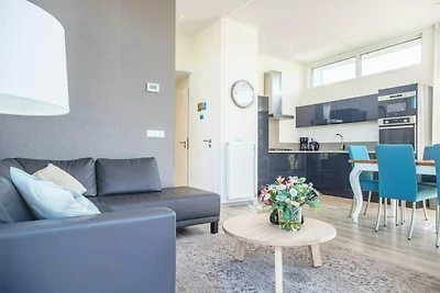 Drenthe Family Getaway w/ Garden