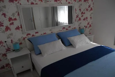 Apartments Dea & Paula - Classic Two Bedroom ...