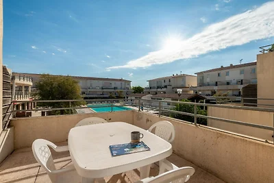Klimatisiertes Apartment mit Poolblick für 4...