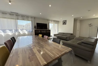 Geräumige Villa in Serignan für 8 Gäste