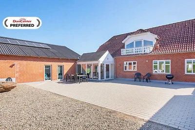 14 Personen Ferienhaus in Fur-By Traum