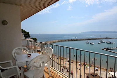 Apartment für 6 Personen mit Terrasse