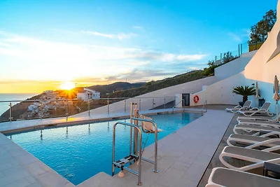 Appartement in Nerja met zeezicht
