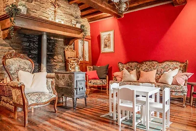 Geräumiges Ferienhaus in Vresse-sur-Semois mi...