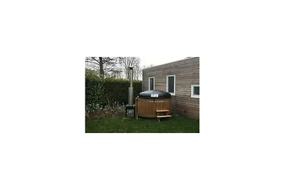 Tiny Cottage Hottub 2+2