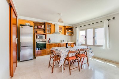 Appealing holiday home in Cruce de Arinaga wi...