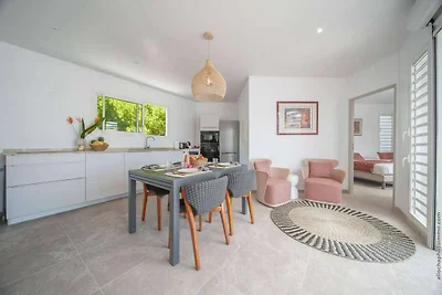 Chique villa met zwembad en strandtoegang