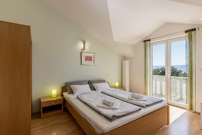 Comfort One Bedroom Apartment with Terrace an...