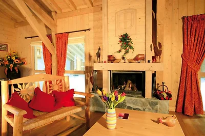 Splendido chalet di montagna con piscina...