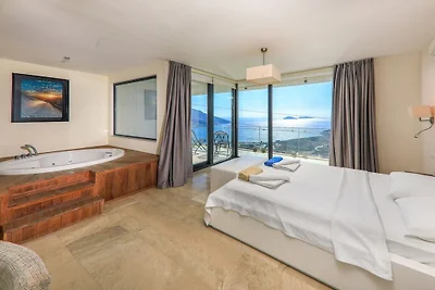 Villa in Kalkan met zwembad