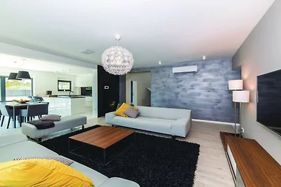 Modern Kastel Villa with Private Pool, Gym, a...