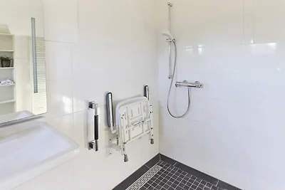 Bauernhausvilla mit zwei Badezimmern in...