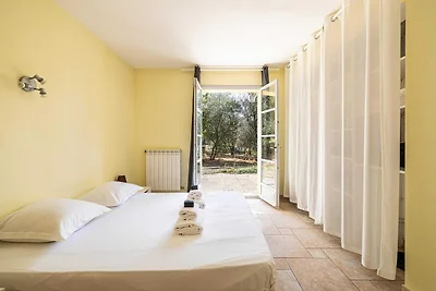 Huis met airconditioning, 4 slaapkamers/10 sl...