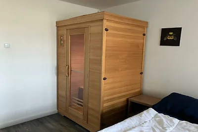T Hommelhuuske Sauna 16