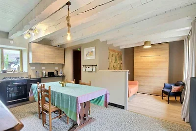 Schönes Ferienhaus in Neulliac