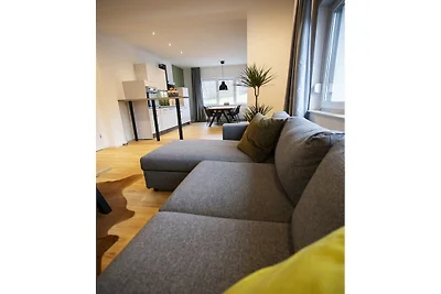 Q-Stall, Apartment 02