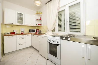 Holiday Home Lido - Three Bedroom Holiday Hou...