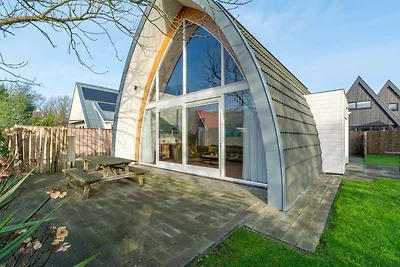 Schöne Villa für 8 Personen mit Whirlpool